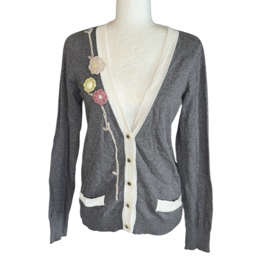 Anthropologie Nick & Mo Gray Cotton Floral Crochet Rosette Button Cardigan - M